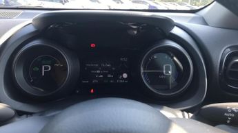 Toyota Yaris 1.5 VVT-h Design E-CVT Euro 6 (s/s) 5dr