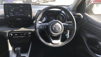 Toyota Yaris 1.5 VVT-h Design E-CVT Euro 6 (s/s) 5dr