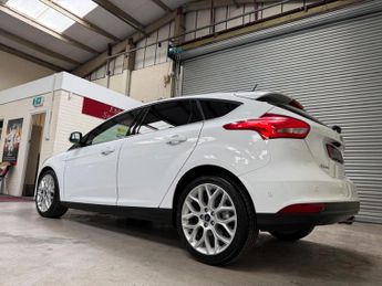 Ford Focus 1.5T EcoBoost Titanium X Auto Euro 6 (s/s) 5dr
