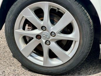 Toyota Yaris 1.5 VVT-h T Spirit CVT Euro 5 5dr