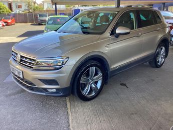 Volkswagen Tiguan 2.0 TSI SEL DSG 4Motion Euro 6 (s/s) 5dr