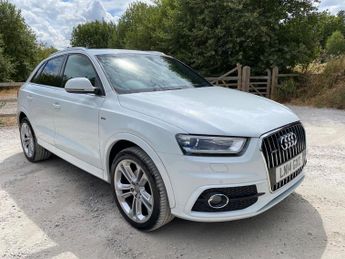 Audi Q3 2.0 TFSI S line S Tronic quattro Euro 5 (s/s) 5dr