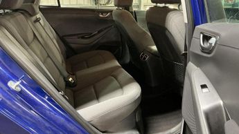Hyundai IONIQ 1.6 h-GDi Premium DCT Euro 6 (s/s) 5dr