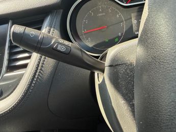 Vauxhall Grandland X 1.2 Turbo SRi Nav Auto Euro 6 (s/s) 5dr