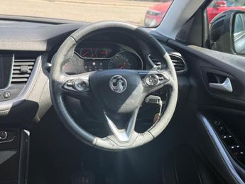 Vauxhall Grandland X 1.2 Turbo SRi Nav Auto Euro 6 (s/s) 5dr
