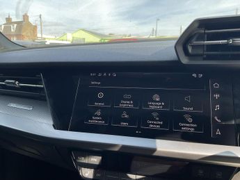 Audi A3 S LINE 40 TFSI E S-A