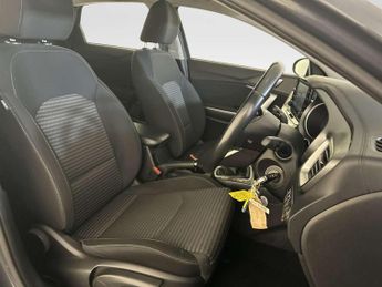 Kia Ceed 1.6 CRDi MHEV 2 Hatchback 5dr Diesel Hybrid Manual Euro 6 (s/s) 