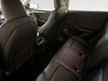 Tesla Model Y (Dual Motor) Long Range SUV 5dr Electric Auto 4WDE (384 bhp)