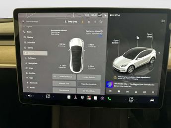 Tesla Model Y (Dual Motor) Long Range SUV 5dr Electric Auto 4WDE (384 bhp)