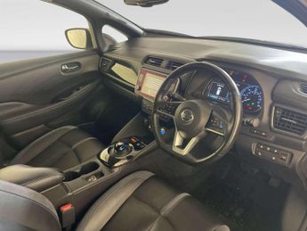 Nissan Leaf 40kWh Tekna Hatchback 5dr Electric Auto (150 ps)