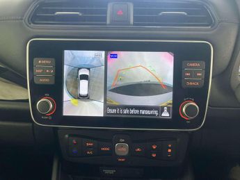 Nissan Leaf 40kWh Tekna Hatchback 5dr Electric Auto (150 ps)