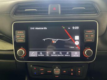 Nissan Leaf 40kWh Tekna Hatchback 5dr Electric Auto (150 ps)