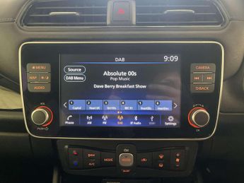 Nissan Leaf 40kWh Tekna Hatchback 5dr Electric Auto (150 ps)