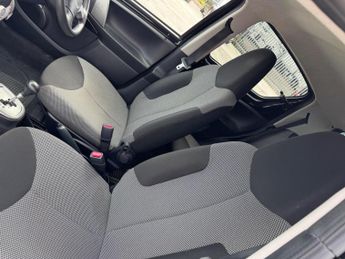 Toyota AYGO 1.0 VVT-i Move MultiMode Euro 5 5dr