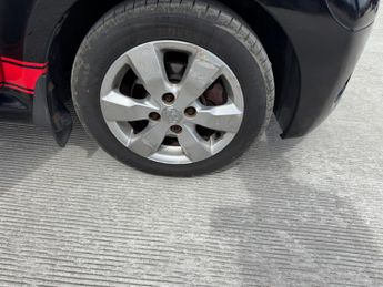 Toyota AYGO 1.0 VVT-i Move MultiMode Euro 5 5dr