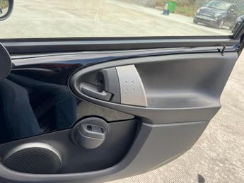 Toyota AYGO 1.0 VVT-i Move MultiMode Euro 5 5dr