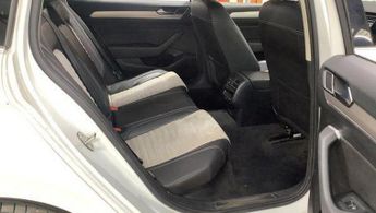 VOLKSWAGEN PASSAT 2.0 TDI BlueMotion Tech GT Estate 5dr Diesel DSG Euro 6 (s/s) (1