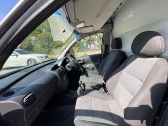 Vauxhall Combo 1.3 CDTi 1700 16v SE 3dr