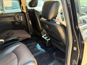 Nissan Elgrand Automatic
