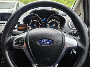 Ford Fiesta 1.5 TDCi Zetec Euro 5 5dr