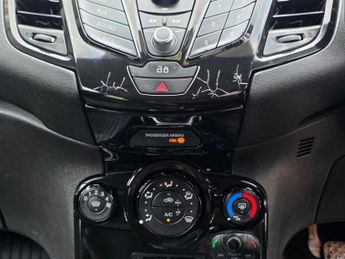 Ford Fiesta 1.5 TDCi Zetec Euro 5 5dr