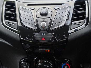 Ford Fiesta 1.5 TDCi Zetec Euro 5 5dr