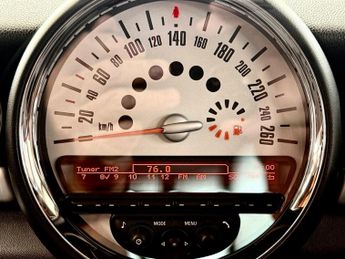 MINI Hatch 1.6 Cooper Auto Euro 5 3dr