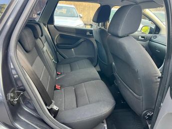 Ford Focus 2.0 TDCi DPF Titanium Powershift 5dr