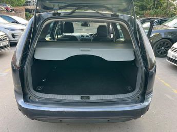 Ford Focus 2.0 TDCi DPF Titanium Powershift 5dr
