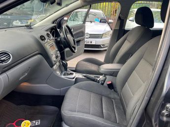 Ford Focus 2.0 TDCi DPF Titanium Powershift 5dr