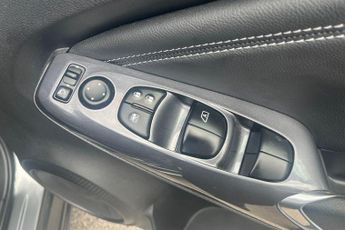 Nissan Juke 1.0 DiG-T 114 N-Connecta 5dr DCT