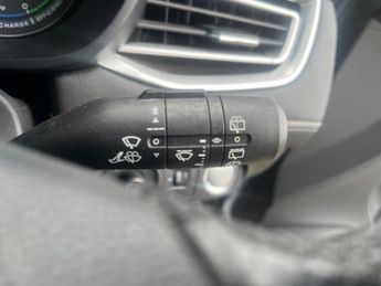 MG MG5 61.1kWh Exclusive Long Range Auto 5dr