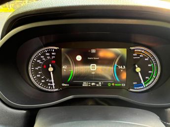 MG MG5 61.1kWh Exclusive Long Range Auto 5dr