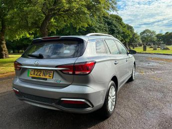 MG MG5 61.1kWh Exclusive Long Range Auto 5dr