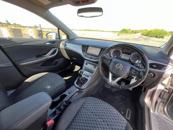 Vauxhall Astra 1.0i Turbo ecoTEC Tech Line Nav Euro 6 (s/s) 5dr