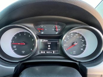 Vauxhall Astra 1.0i Turbo ecoTEC Tech Line Nav Euro 6 (s/s) 5dr