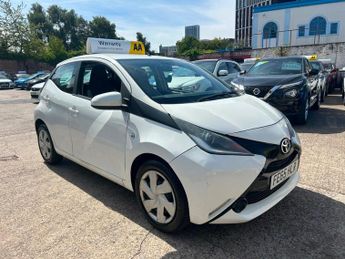 Toyota AYGO 1.0 VVT-i x-play Euro 5 5dr Euro 5