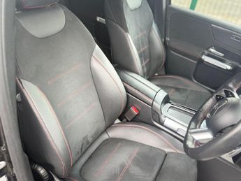 Mercedes-Benz GLB 1.3 GLB200h MHEV AMG Line (Executive) 7G-DCT Euro 6 (s/s) 5dr