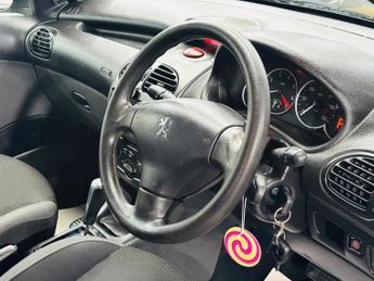 Peugeot 206 1.6 16v Look Tiptronic 5dr