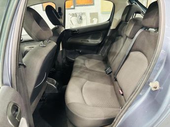 Peugeot 206 1.6 16v Look Tiptronic 5dr