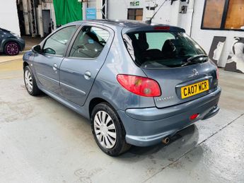 Peugeot 206 1.6 16v Look Tiptronic 5dr