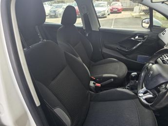 Peugeot 208 1.2 PureTech Active Euro 6 5dr