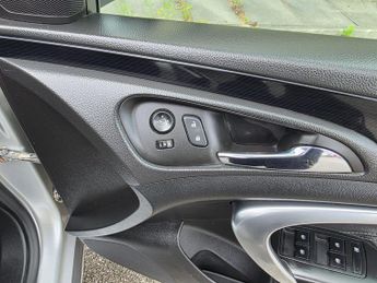 Vauxhall Insignia 2.0 CDTi ecoFLEX Elite Nav Euro 5 (s/s) 5dr