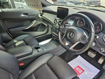 Mercedes-Benz GLA 2.1 GLA220d AMG Line (Premium) 7G-DCT 4MATIC Euro 6 (s/s) 5dr