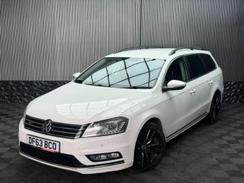 Volkswagen Passat 2.0 TDI BlueMotion Tech R-Line DSG Euro 5 (s/s) 5dr