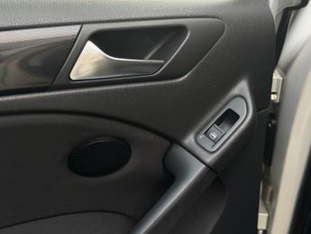 Volkswagen Golf 1.4 TSI SE DSG Euro 5 5dr