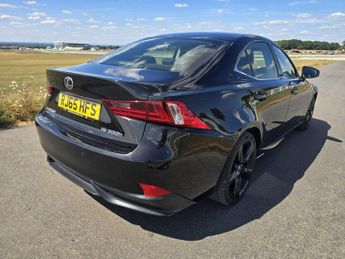 Lexus IS 2.5 300h Sport E-CVT Euro 6 (s/s) 4dr
