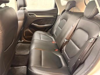 MG MG ZS 44.5kWh Exclusive Auto 5dr