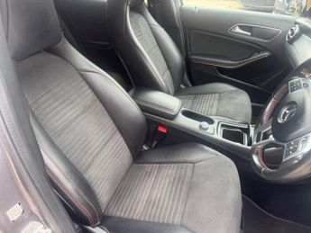 Mercedes-Benz GLA 2.1 GLA220 CDI AMG Line 7G-DCT 4MATIC Euro 6 (s/s) 5dr