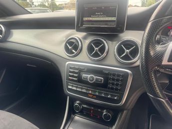Mercedes-Benz GLA 2.1 GLA220 CDI AMG Line 7G-DCT 4MATIC Euro 6 (s/s) 5dr